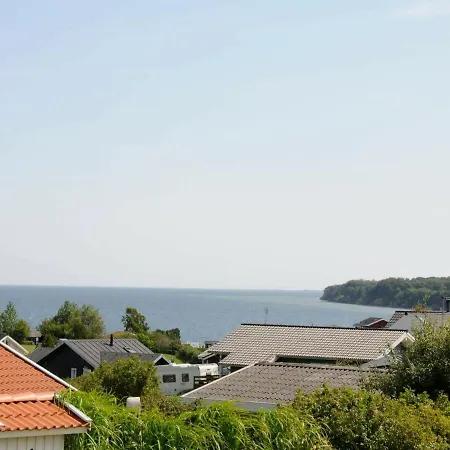 Two-bedroom Holiday In 2 Semesterbostad