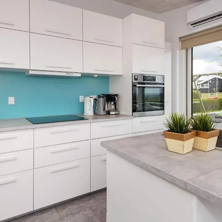 Two-bedroom Holiday In 2 Semesterbostad *